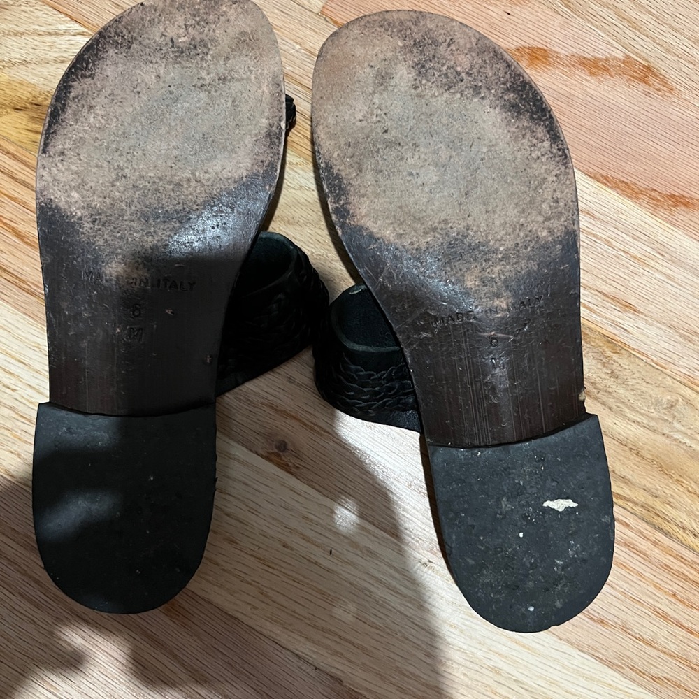 Michael Kors Toe Ring Thong Slip Ons - Picture 3 of 4